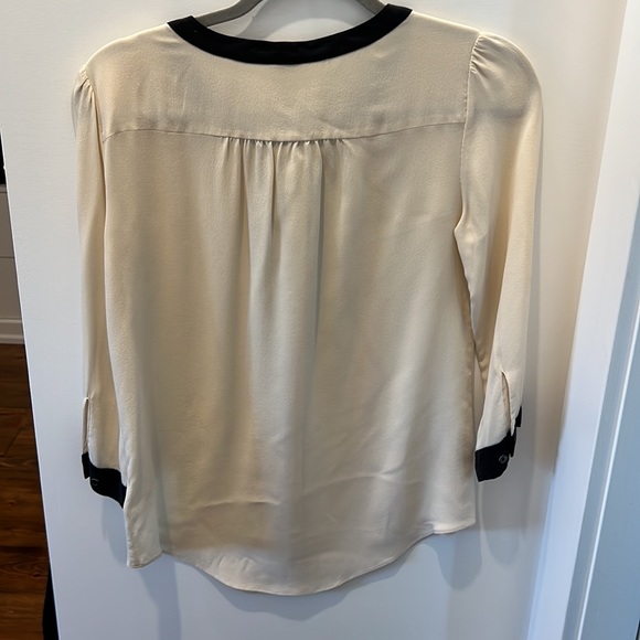 Aritzia T Babaton silk blouse with black necktie and trim. Size S. - Picture 2 of 2
